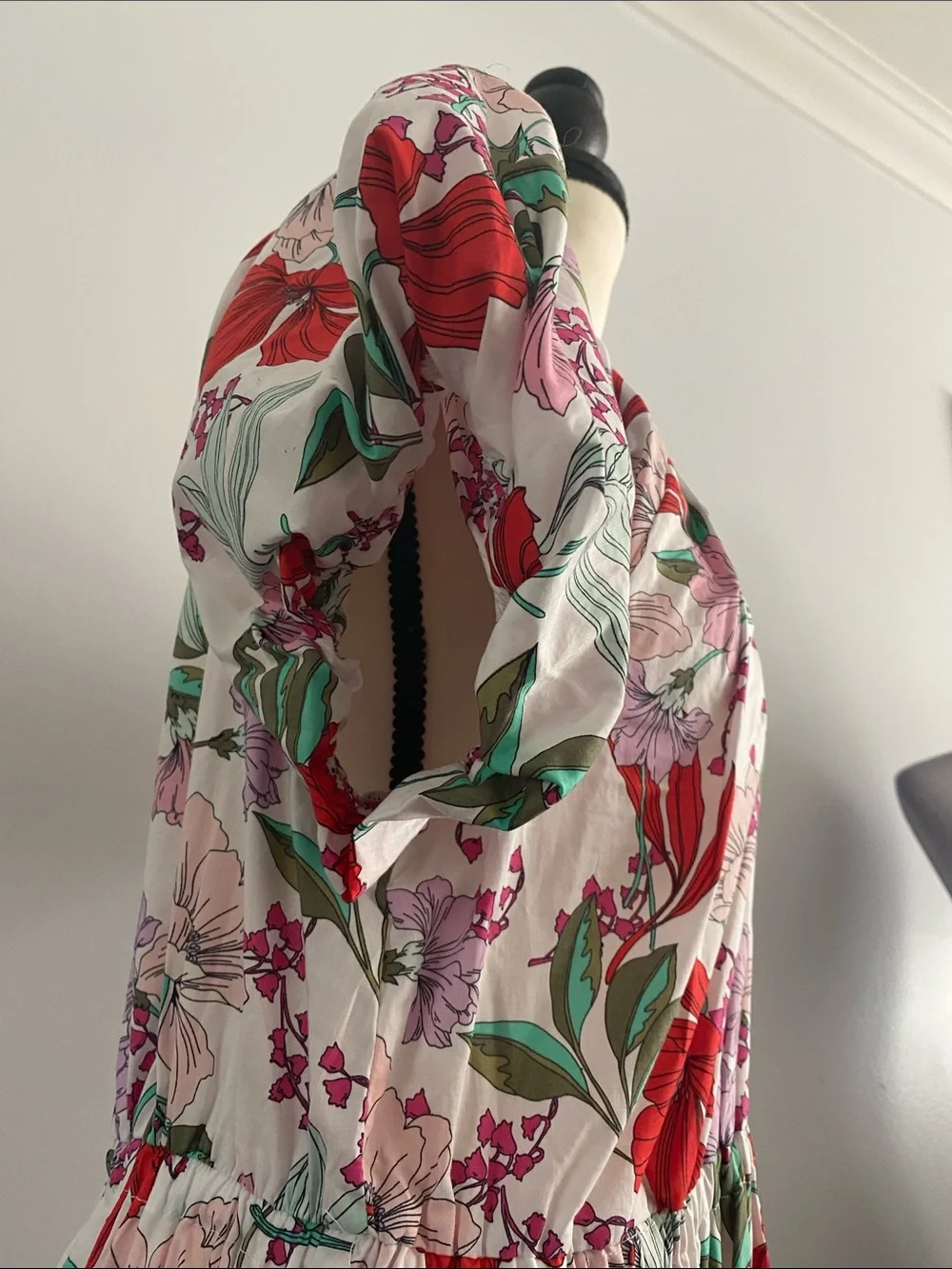 ON-34th NWT floral dress with pockets - Picture 4 of 8